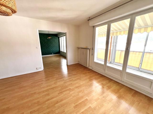 Appartement à vendre 4 pièces LONS LE SAUNIER 39