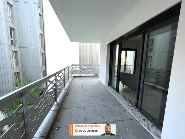 Appartement à vendre 4 pièces Paris 14Eme Arrondissement 75. 97m² Paris 14ème