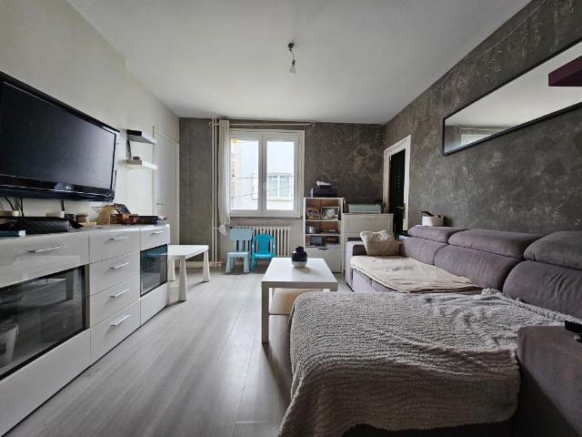 Saint Etienne Montplaisir T3 56,6 m² loué/ 2 chambres/ loggia