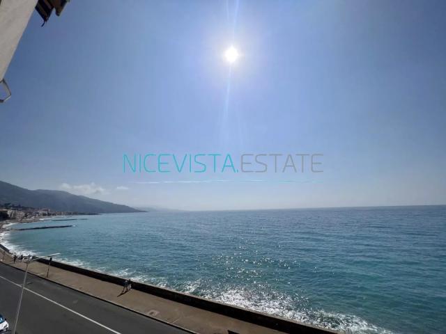 VUE MER TERRASSE PARKING BORD DE MER MENTON
