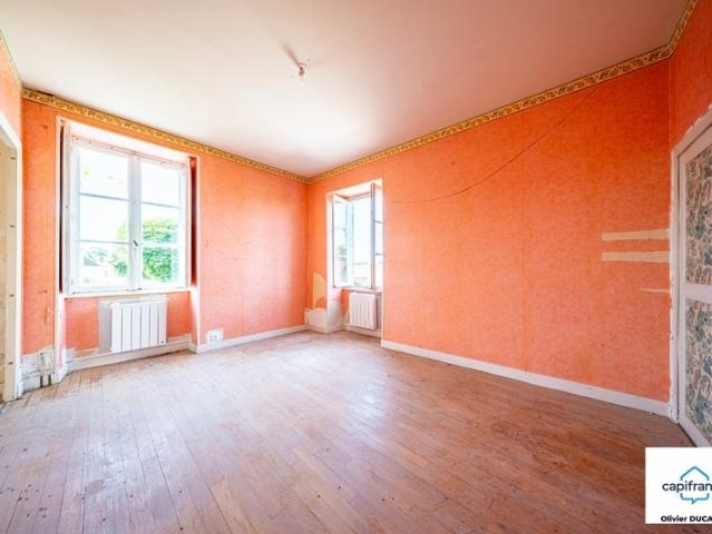 Appartement à vendre 5 pièces ARNAY LE DUC 21 de 93 m² avec garage, place de parking et grand grenier