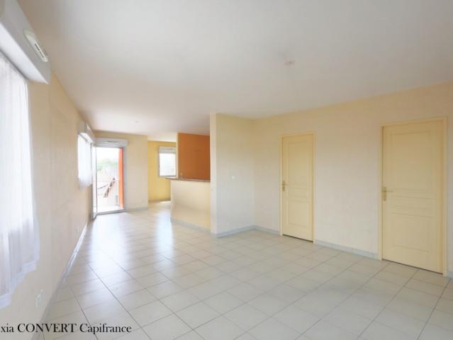 Appartement à vendre 5 pièces garage+ cave + parking BOURG EN BRESSE 01