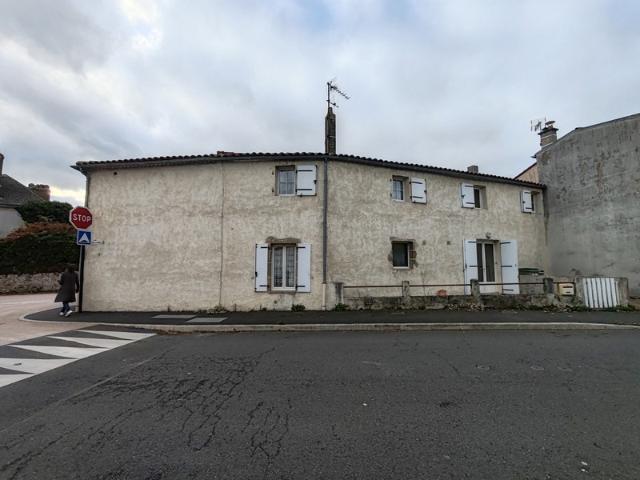 Maison à vendre 5 pièces LA BRUFFIERE 85
