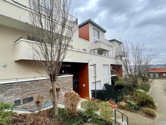 Sale Apartment Villemomble 176,000 €