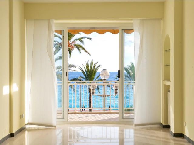 Promenade des Anglais, beau 3 pièces sur terrasse vue mer
