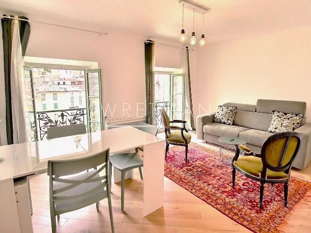 Appartement 3 pièces en dernier étage avec vue sur la basilique