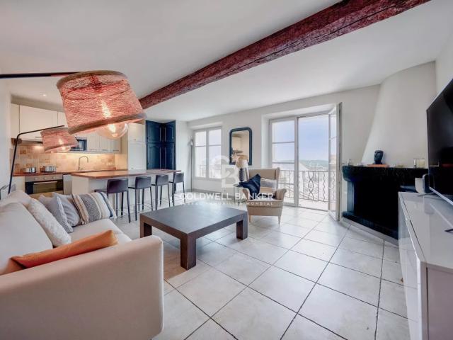 Bel appartement de deux chambres au coeur du village