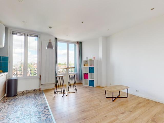 Appartement F2 double exposition proche boulevard de Chanzy