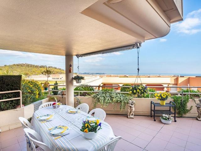 MANDELIEU LA NAPOULE: appartement T2 60 m² en vente