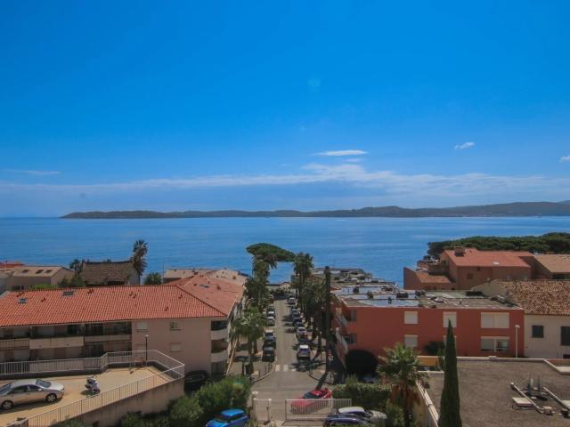 Appartement rénové vue panoramique mer