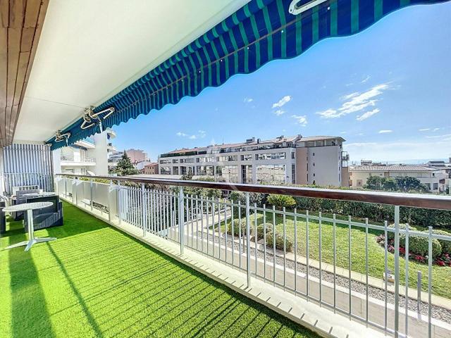 Appartement Cannes 5 pièces 141.05 m2 centre ville, Forville, t