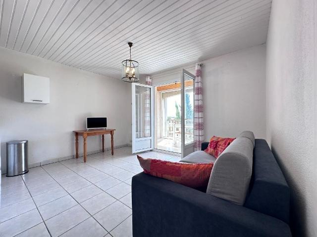Bel APPARTEMENT à 600 m Commerces et 1300 m Plage
