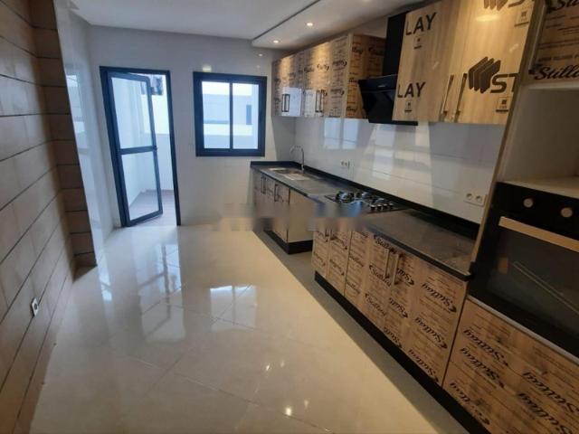 Appartement à Vendre 92 M2 2eme étage, Ville Haute