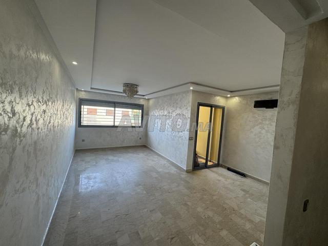 Appartement à vendre 106 m2 Ain Sebaa