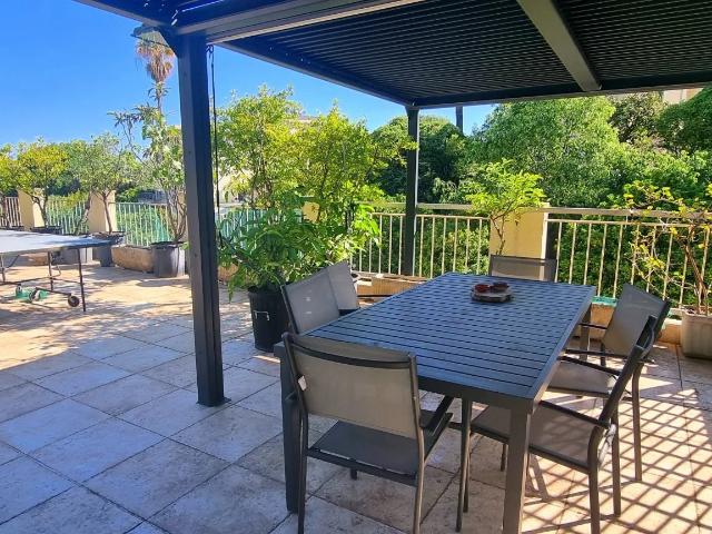 APPARTEMENT 4 PIECES TOIT TERRASSE