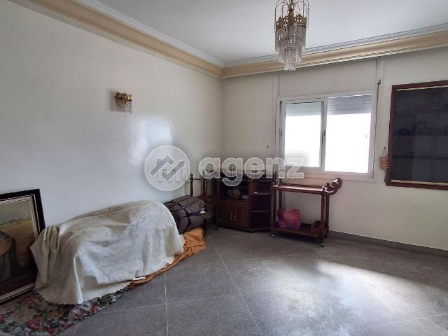 Appartement à vendre 122 m², 3 chambres Mers Sultan Casablanca