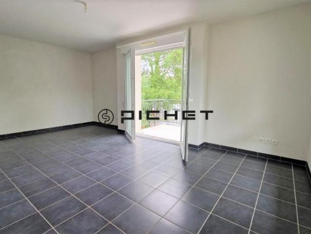 LANTON APPARTEMENT T3 BALCON ET PARKINGS