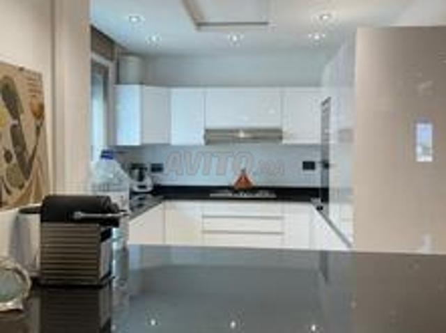 Appartement à vendre 140 m² à Al Hoceima wats up