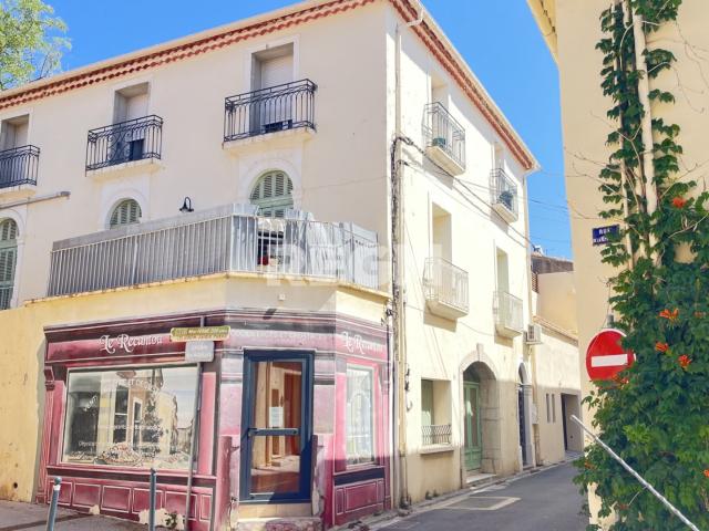 Appartement 115 m2 de type 4 et terrasse
