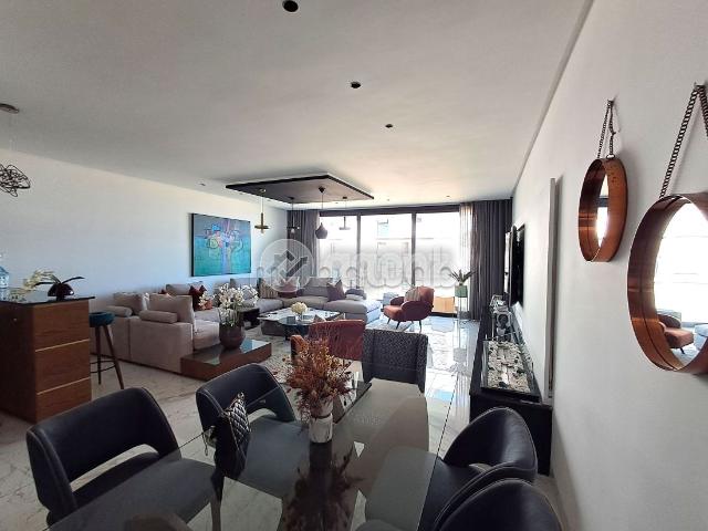 Appartement à vendre 186 m², 3 chambres Ain Diab Casablanca