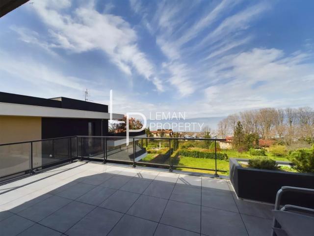 Appartement T3 – Vue lac. proche centre et embarcadère