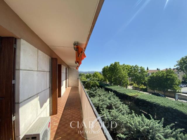 Appartement T2 44,65m2 avec balcon et cave Aix