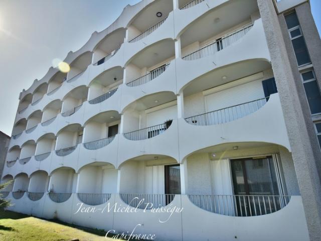 Appartement à Vendre 1 pièce SAINT GAUDENS 31, Parking privatif aérien