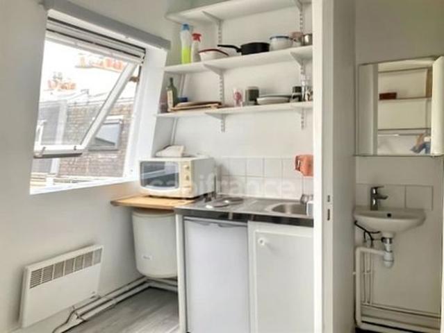 Appartement à vendre 1 pièces PARIS 10EME ARRONDISSEMENT 75, studio avec vue dégagée au pied du métro Belleville
