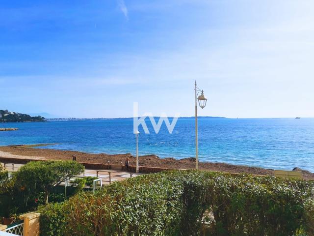 Cannes, Palm Beach: Appartement 3 pièces sur Front de Mer