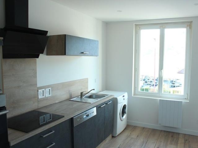 Appartement rénové proche centre