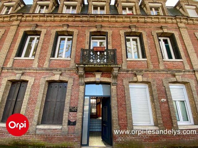 Appartement À Vendre 2 chambres Centre Ville Les Andelys Pro