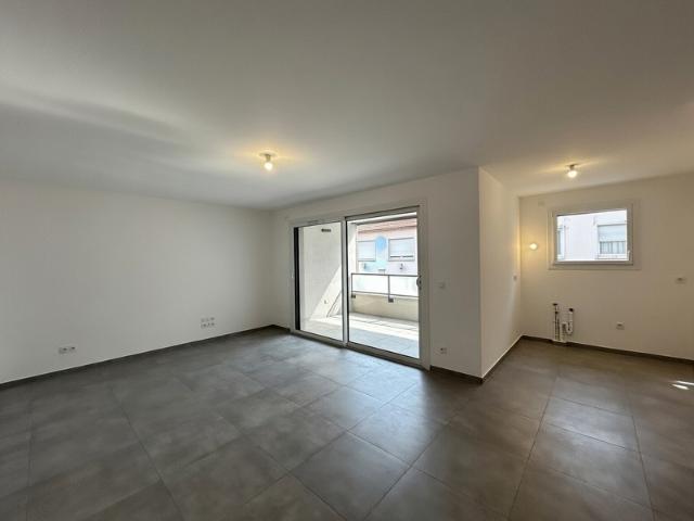 Appartement à vendre 2 pièces ANNEMASSE 74