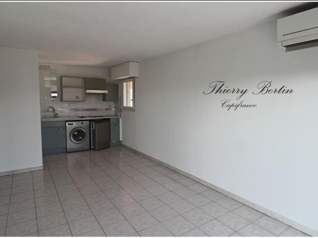 Appartement à vendre 2 pièces FREJUS 83