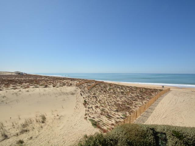 APPARTEMENT À VENDRE 2 PIÈCES PRINCIPALES + BALCON AVEC VUE