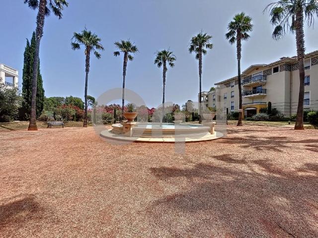 À vendre – Beau 2 pièces à deux pas du centre ville et de la mer