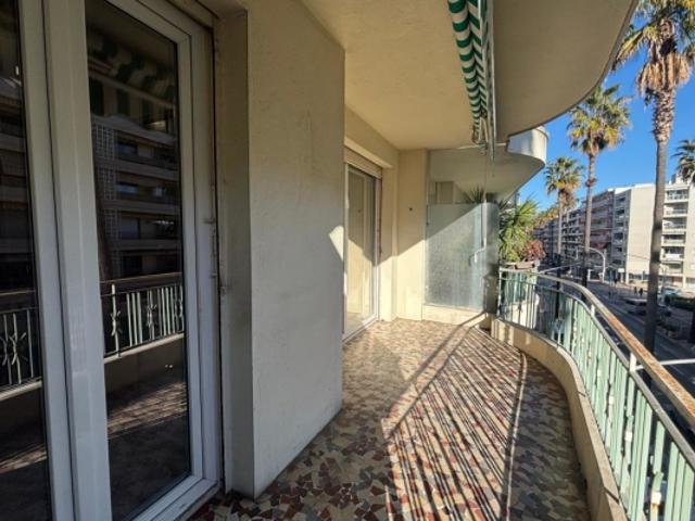 Appartement À Vendre 2P Cagnes sur Mer