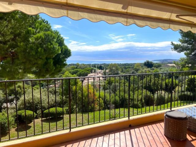 Villeneuve Loubet Hauts de Vaugrenier 3p vue mer
