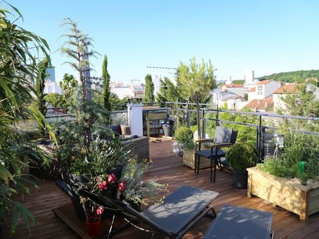 DERNIER ETAGE