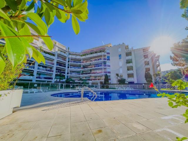 CAGNES SUR MER: appartement 3 pièces 59 m² à vendre
