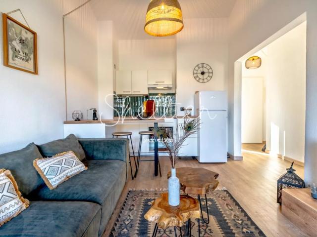 Appartement Cosy avec vue fleuve Port Cogolin