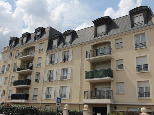 Appartement à vendre 3 pièces avec balcon à FRANCONVILLE 95