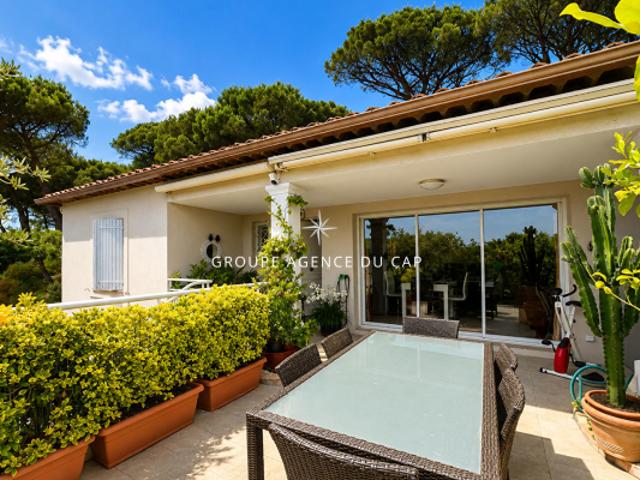 APPARTEMENT A VENDRE 3 PIECES AVEC GARAGE SUR SAINTE MAXIME PROCHE DES COMMODITES ET DU CENTRE VILLE