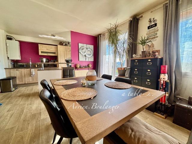 Appartement à vendre 3 pièces MOISSY CRAMAYEL 77