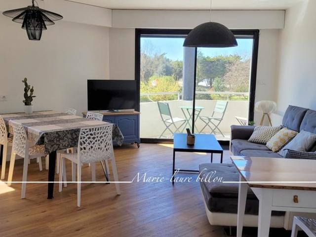 Appartement à vendre 3 pièces SAINT GILLES CROIX DE VIE 85, appartement 2 chambres avec vue rivière, une cave et un garage