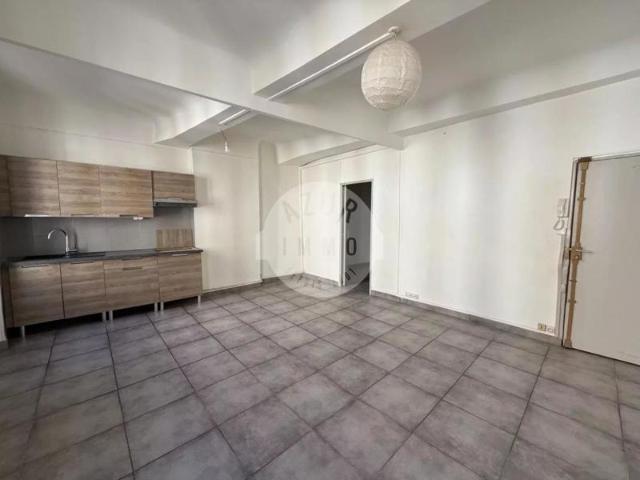 Appartement à vendre type 3 62m² au 2ème étage sur Roquevaire