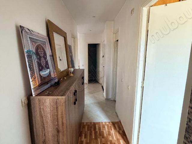 Appartement à vendre à Mhamid. 3 Pièce