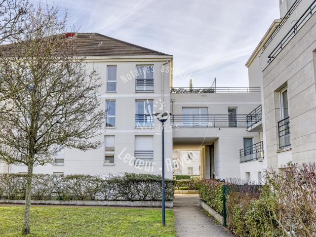 Appartement à vendre à Montigny le Bretonneux 78180