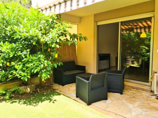 Appartement à vendre à Nice ¦ Corniche Fleurie 2 pièces, jardin