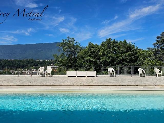 Appartement à vendre à AIX LES BAINS 73 composé de 3 studios, d'une salle commune et accès à la piscine