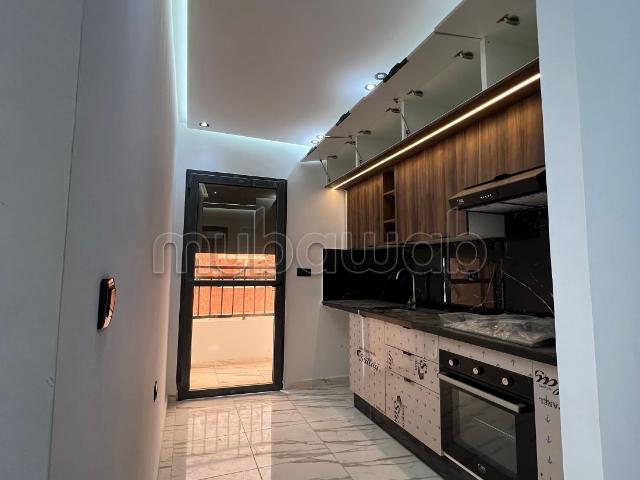 Appartement à vendre à Bir Rami Est. 2 pièces confortables